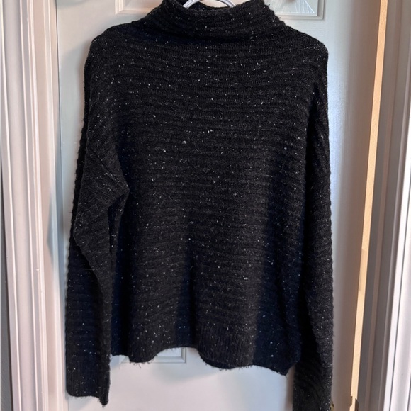 Madewell Sweaters - Madewell Black Textured Turtleneck Sweater